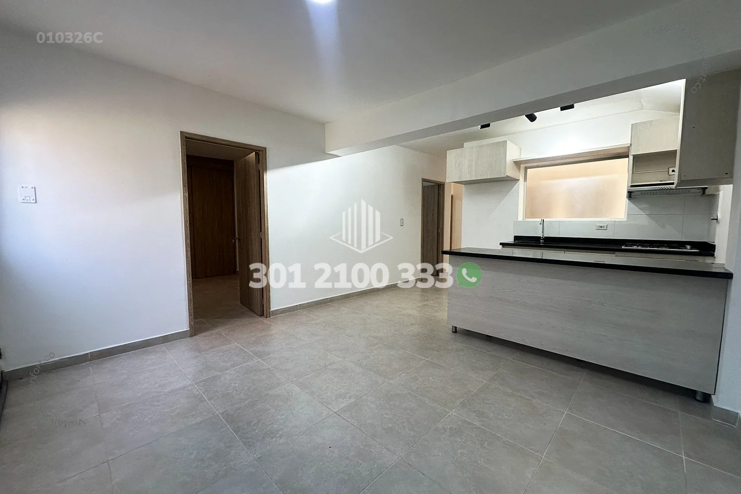 CASA COMERCIAL EN LAURELES - MEDELLÍN 010326C — foto 2