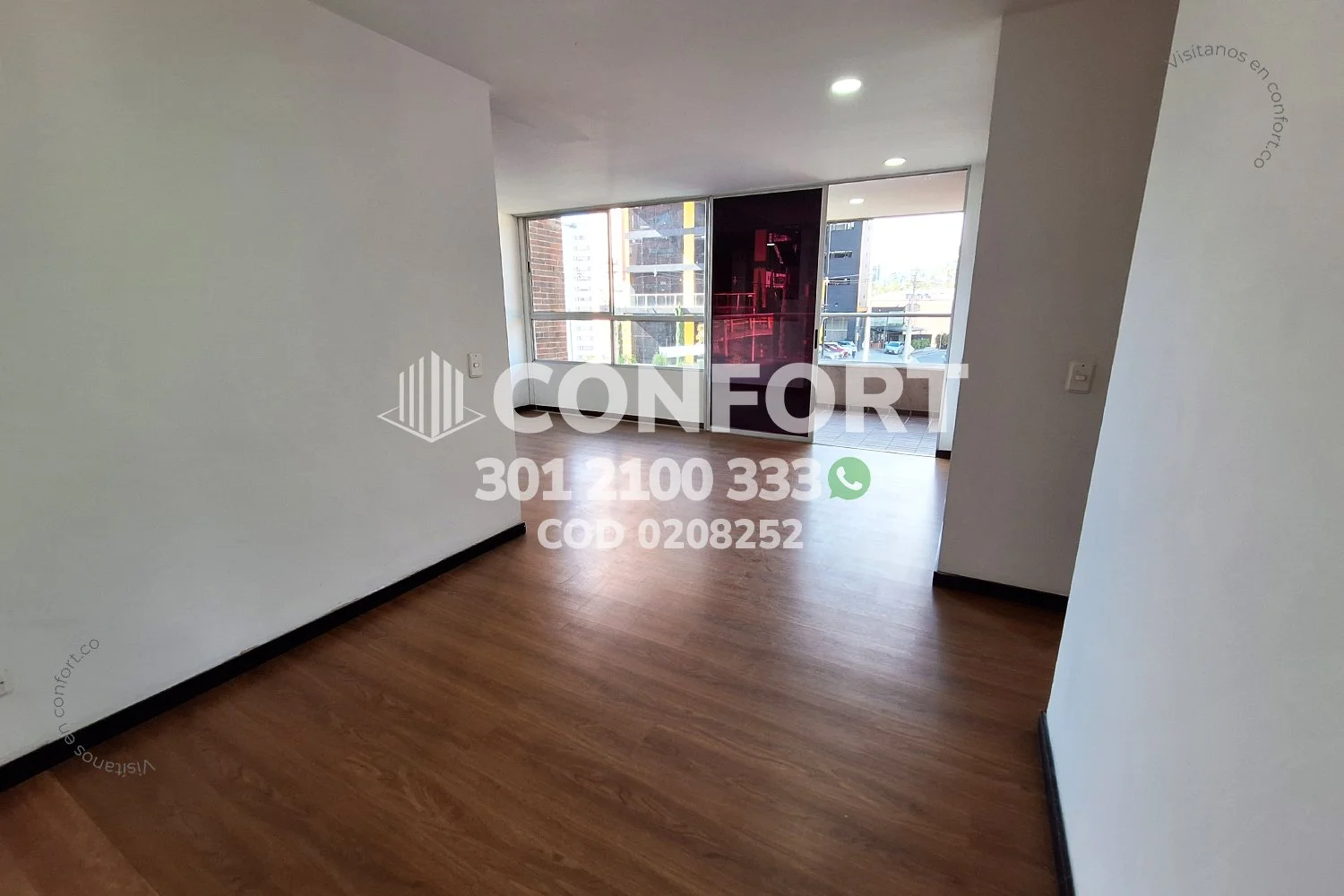 APARTAMENTO EN EL ESMERALDAL - ENVIGADO 0208252 COP/USD — foto 3