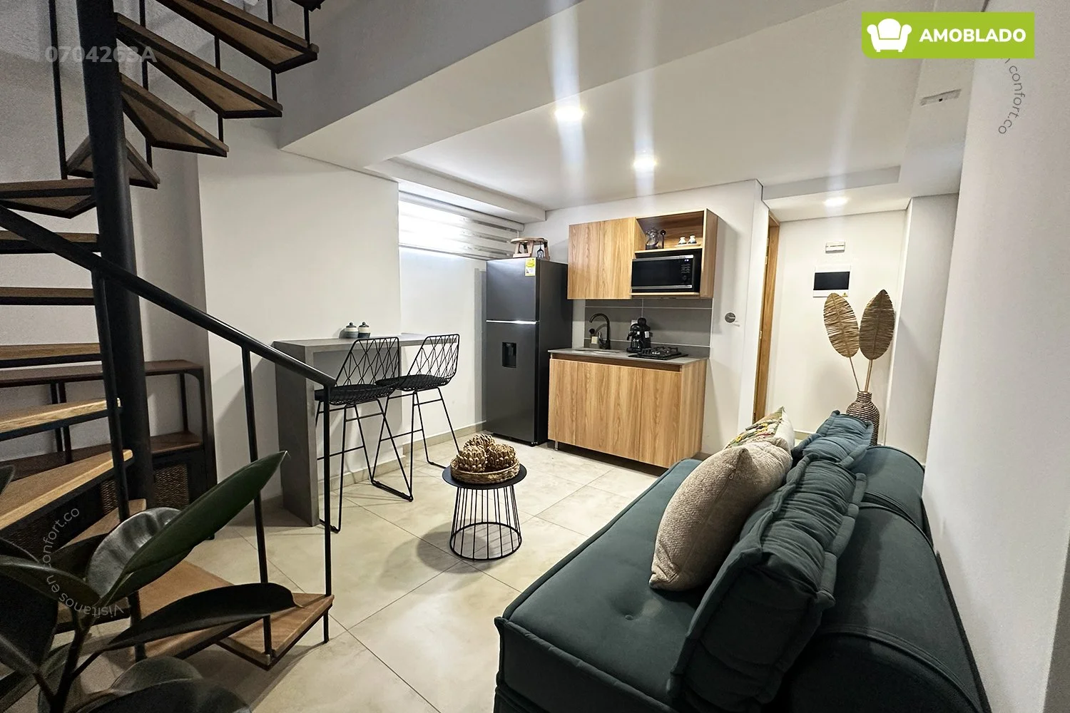 APARTAESTUDIO AMOBLADO DÚPLEX EN LAURELES - MEDELLÍN 0704263A — foto 1