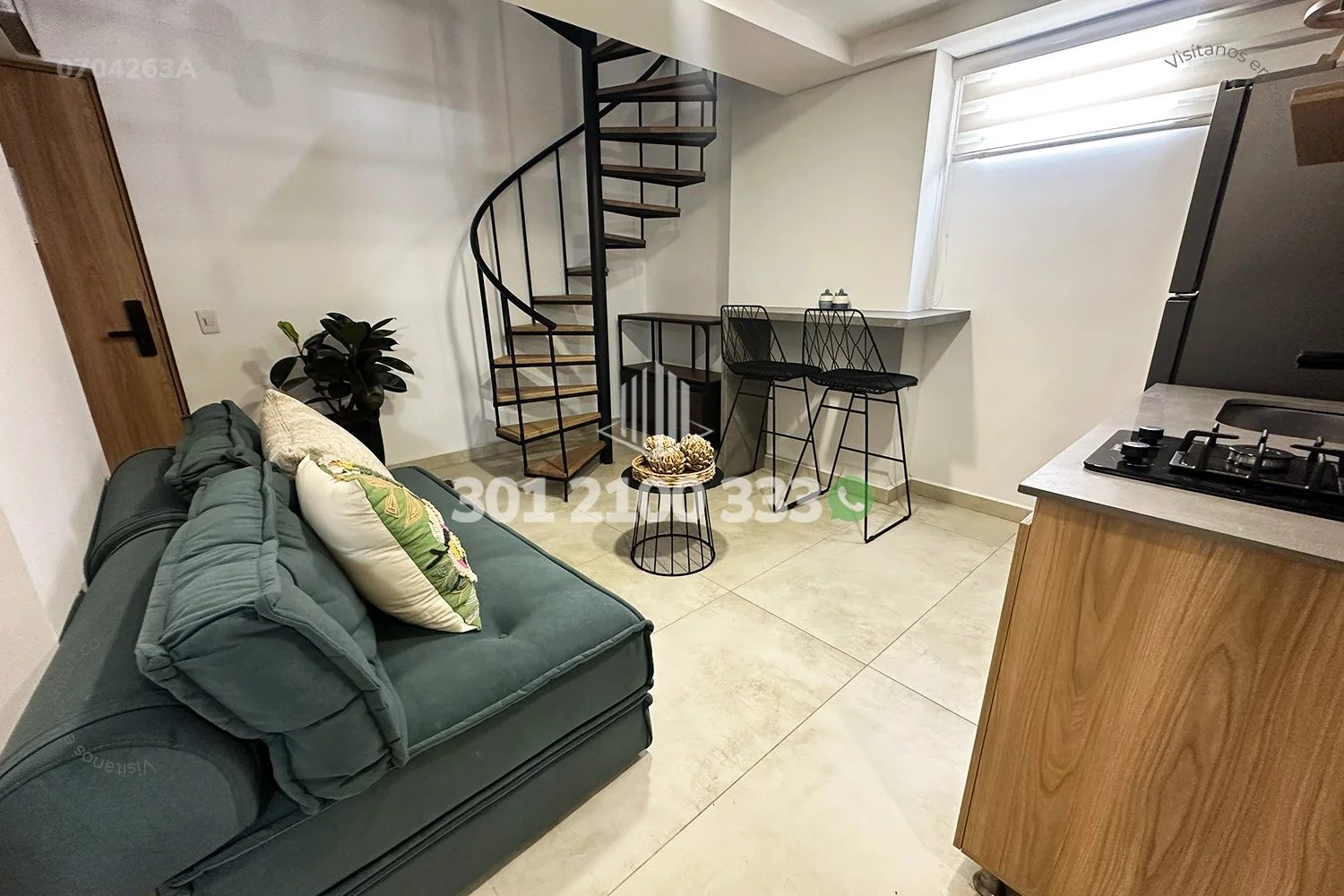 APARTAESTUDIO AMOBLADO DÚPLEX EN LAURELES - MEDELLÍN 0704263A — foto 4