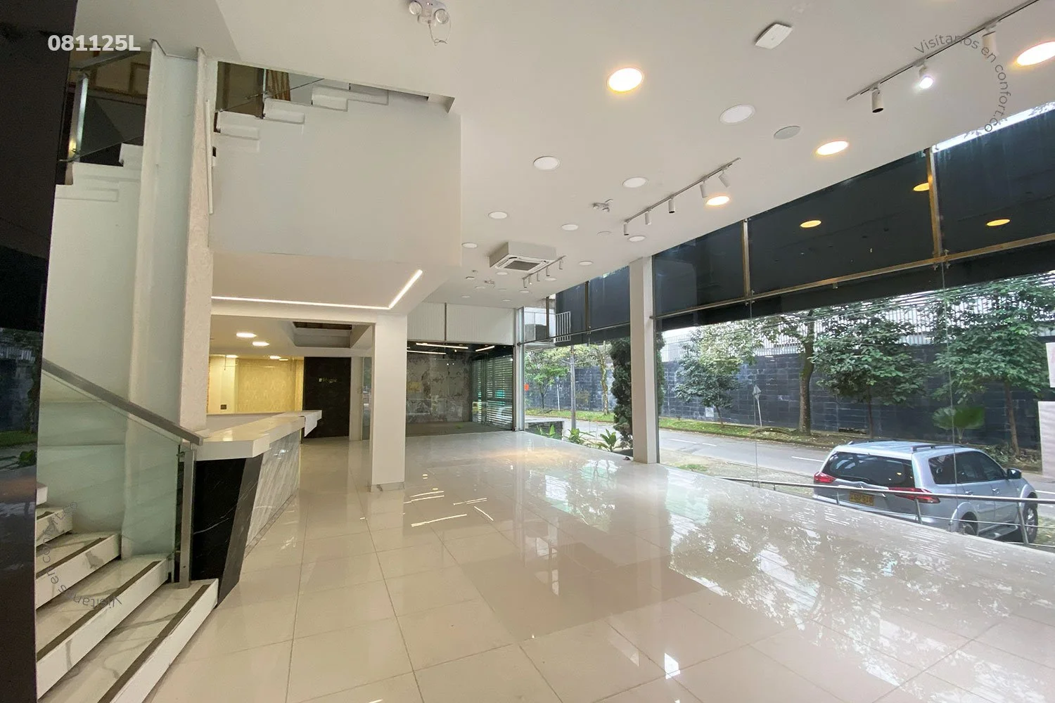 LOCAL COMERCIAL EN PATIO BONITO - POBLADO 081125L COP/USD — foto 3