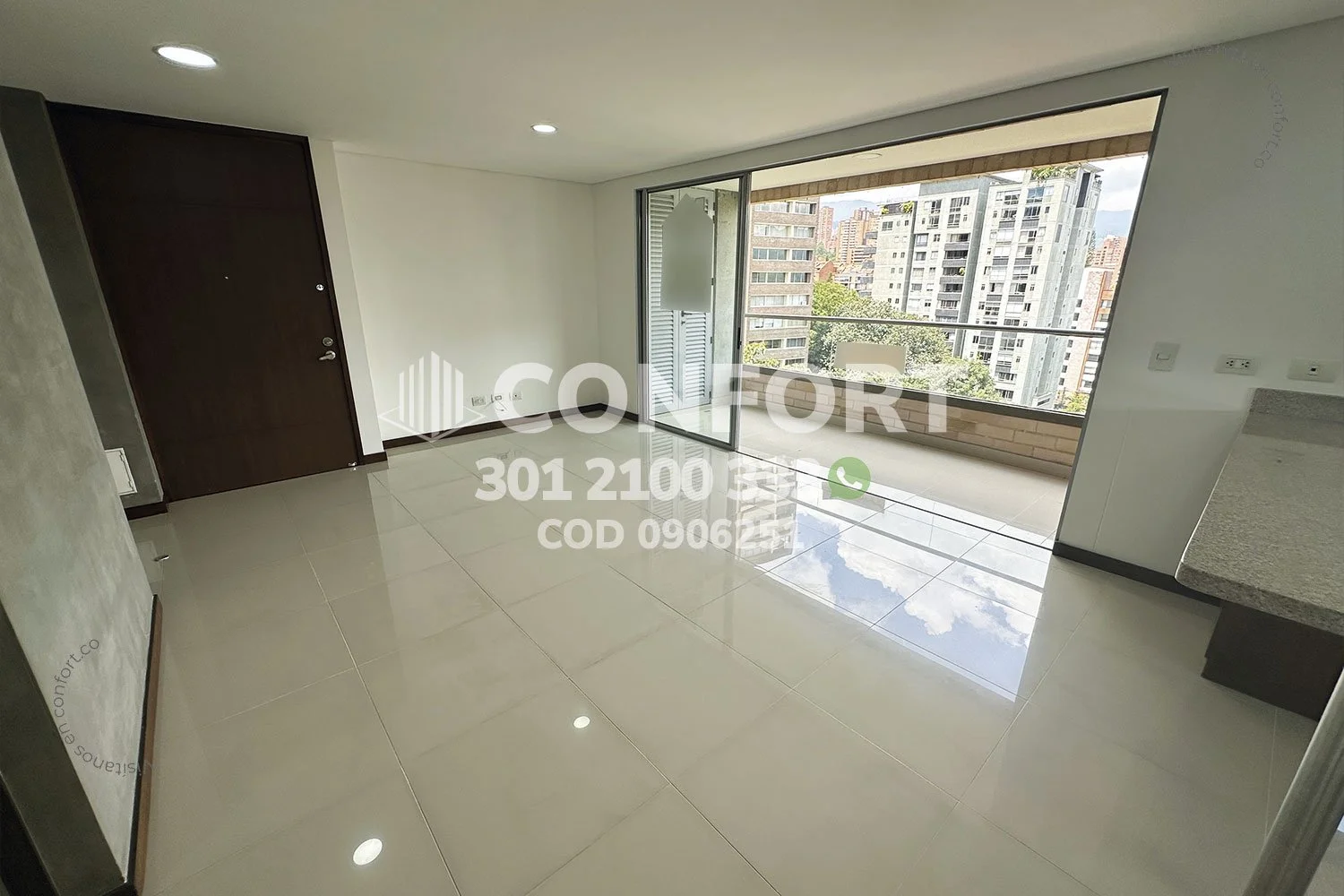 APARTAMENTO EN LOS PARRA - EL POBLADO 0906251 COP/USD — foto 3