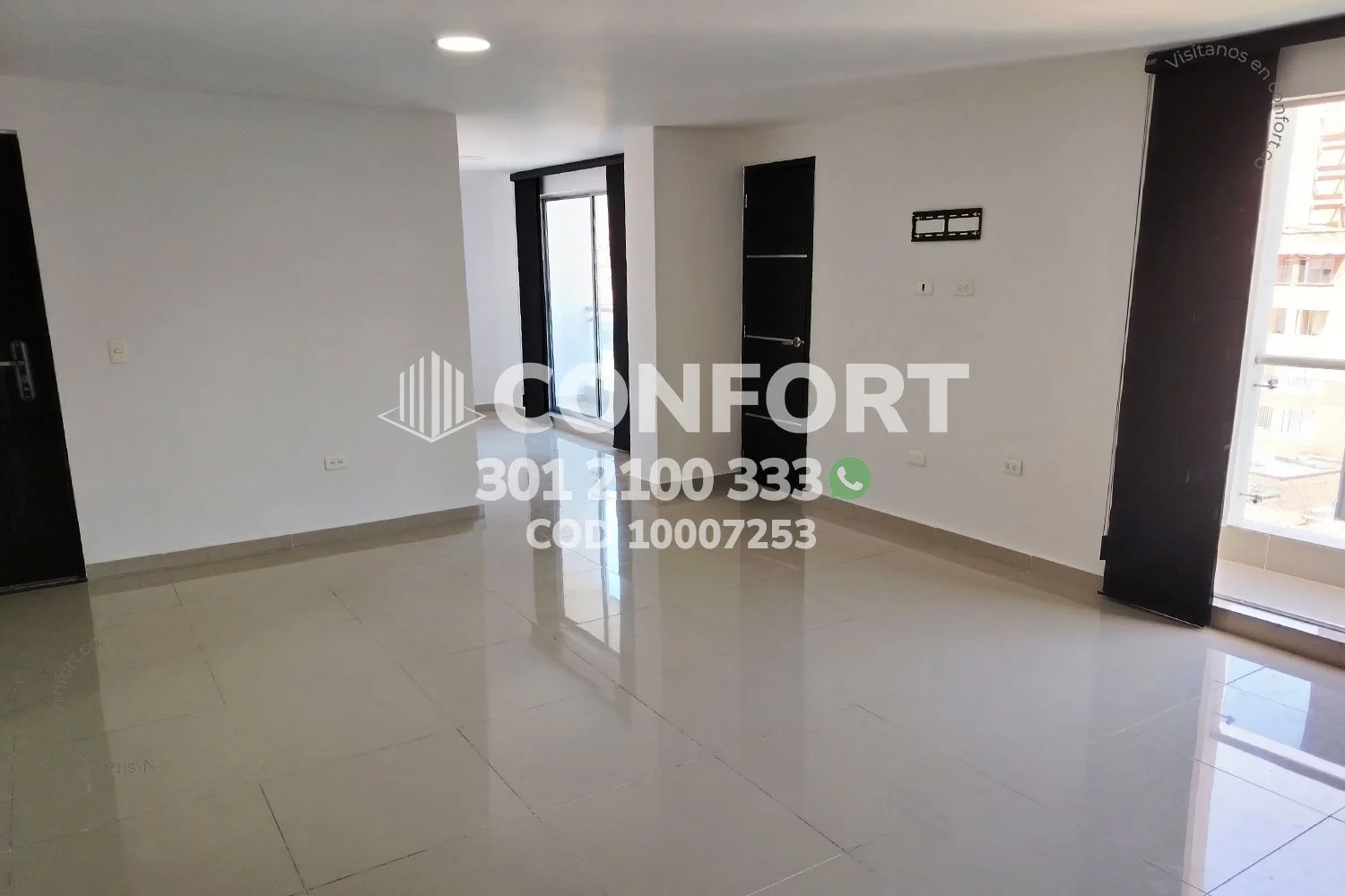APARTAMENTO EN LAURELES - MEDELLÍN 10007253 COP/USD — foto 4