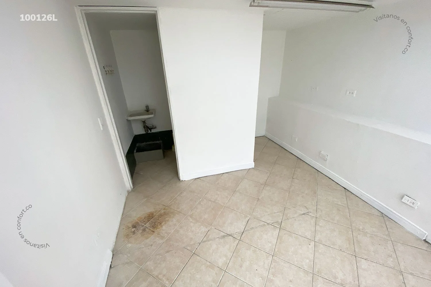 LOCAL COMERCIAL EN LAURELES 100126L COP/USD — foto 4
