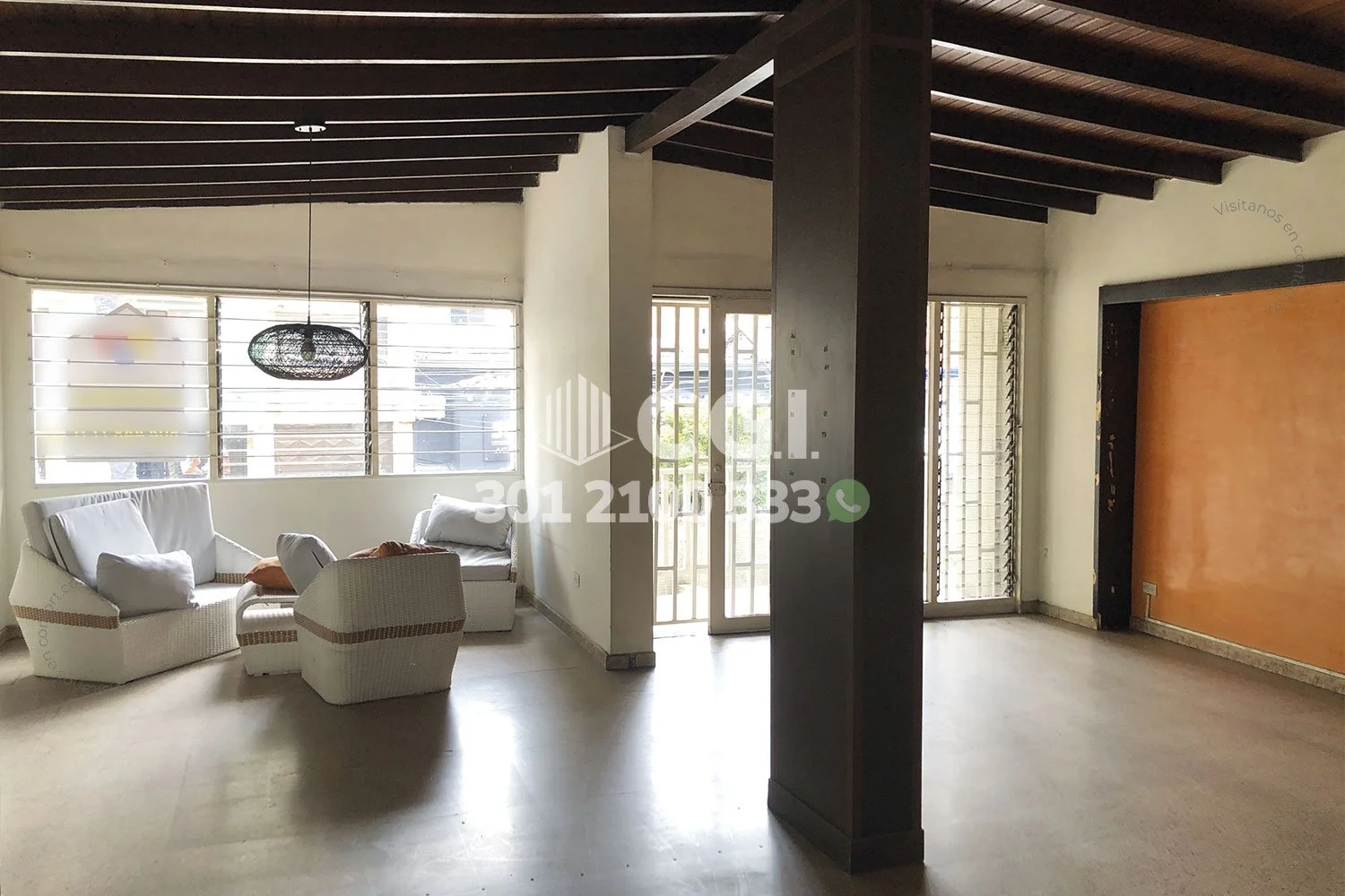 CASA EN LAURELES - MEDELLÍN 10712243 COP/USD — foto 2