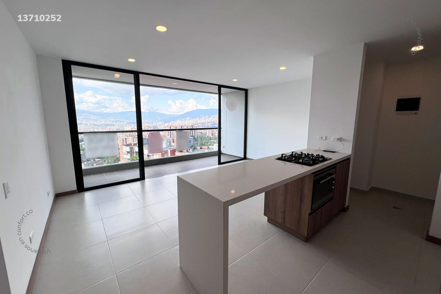 APARTAMENTO EN ENVIGADO 13710252 — foto 2