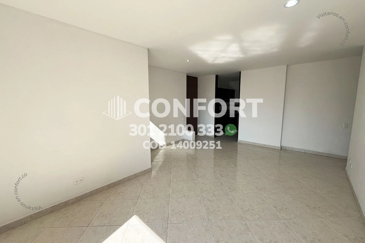 APARTAMENTO EN CASTROPOL - POBLADO 14009251 COP/USD — foto 3