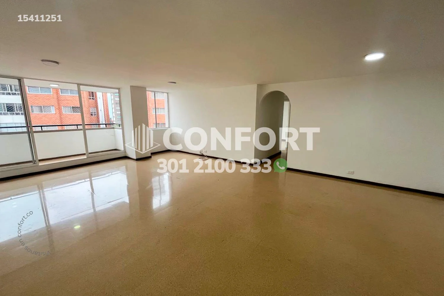 APARTAMENTO EN CASTROPOL - POBLADO 15411251 COP/USD — foto 2