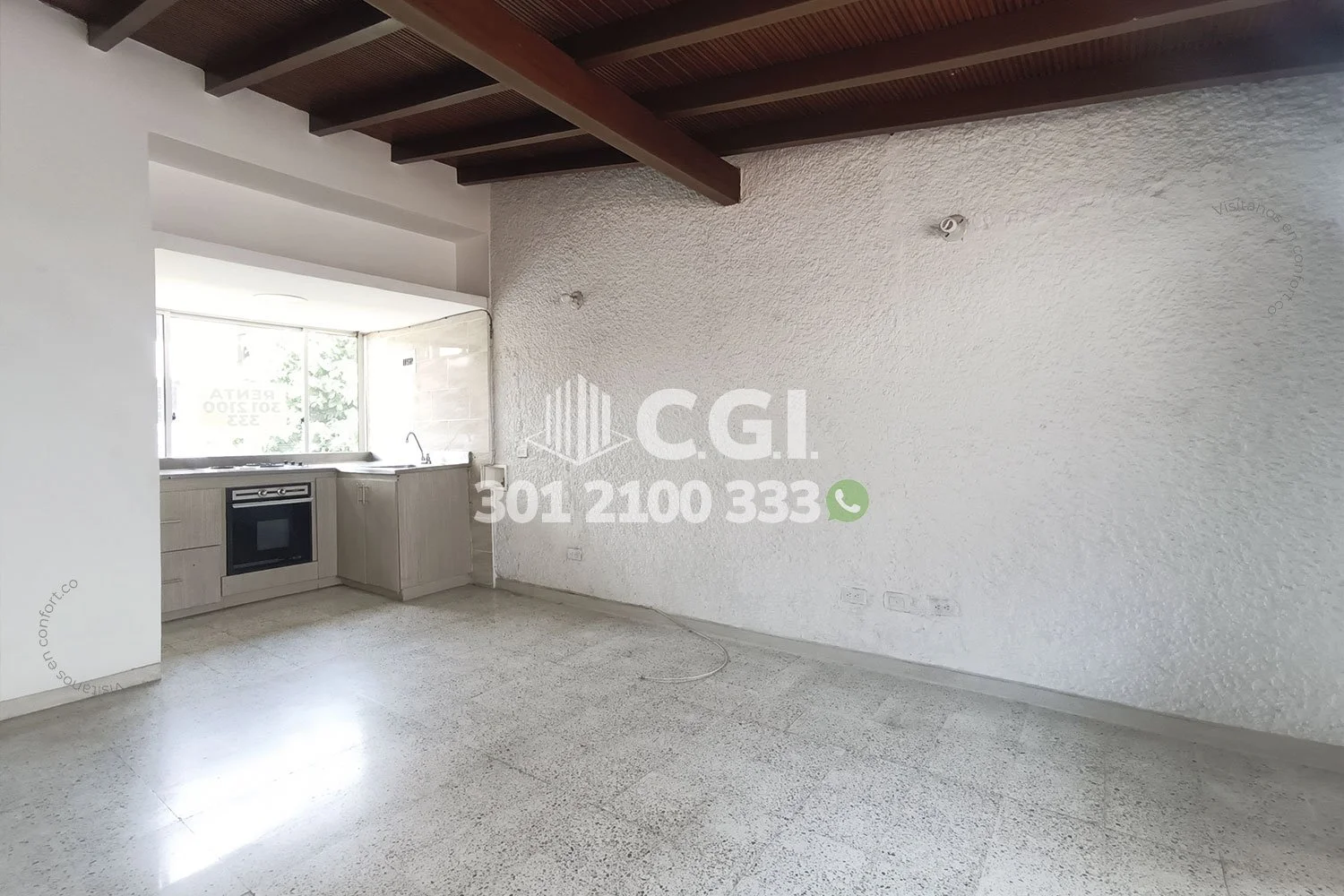 CASA EN LAURELES - MEDELLÍN 15908243 COP/USD — foto 2