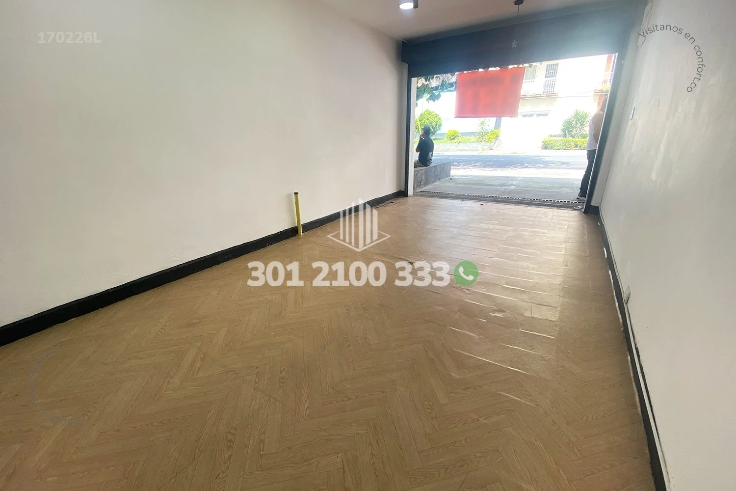 LOCAL EN LAURELES 170226L — foto 3