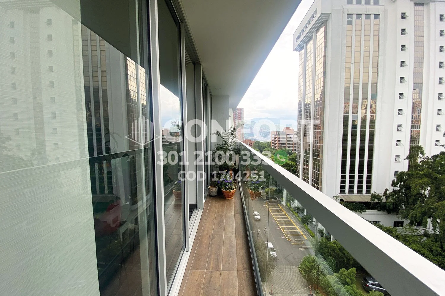 APARTAMENTO EN EL CAMPESTRE - EL POBLADO 1704251 COP/USD — foto 3