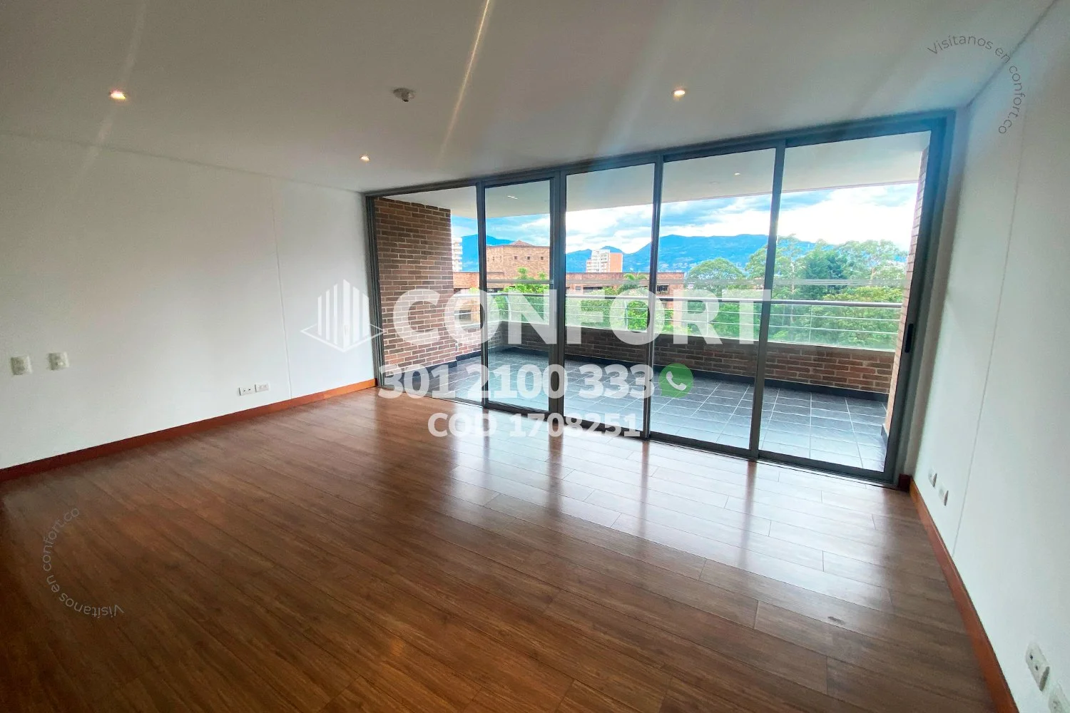APARTAMENTO EN LOS GONZÁLEZ - EL POBLADO 1708251 COP/USD — foto 3