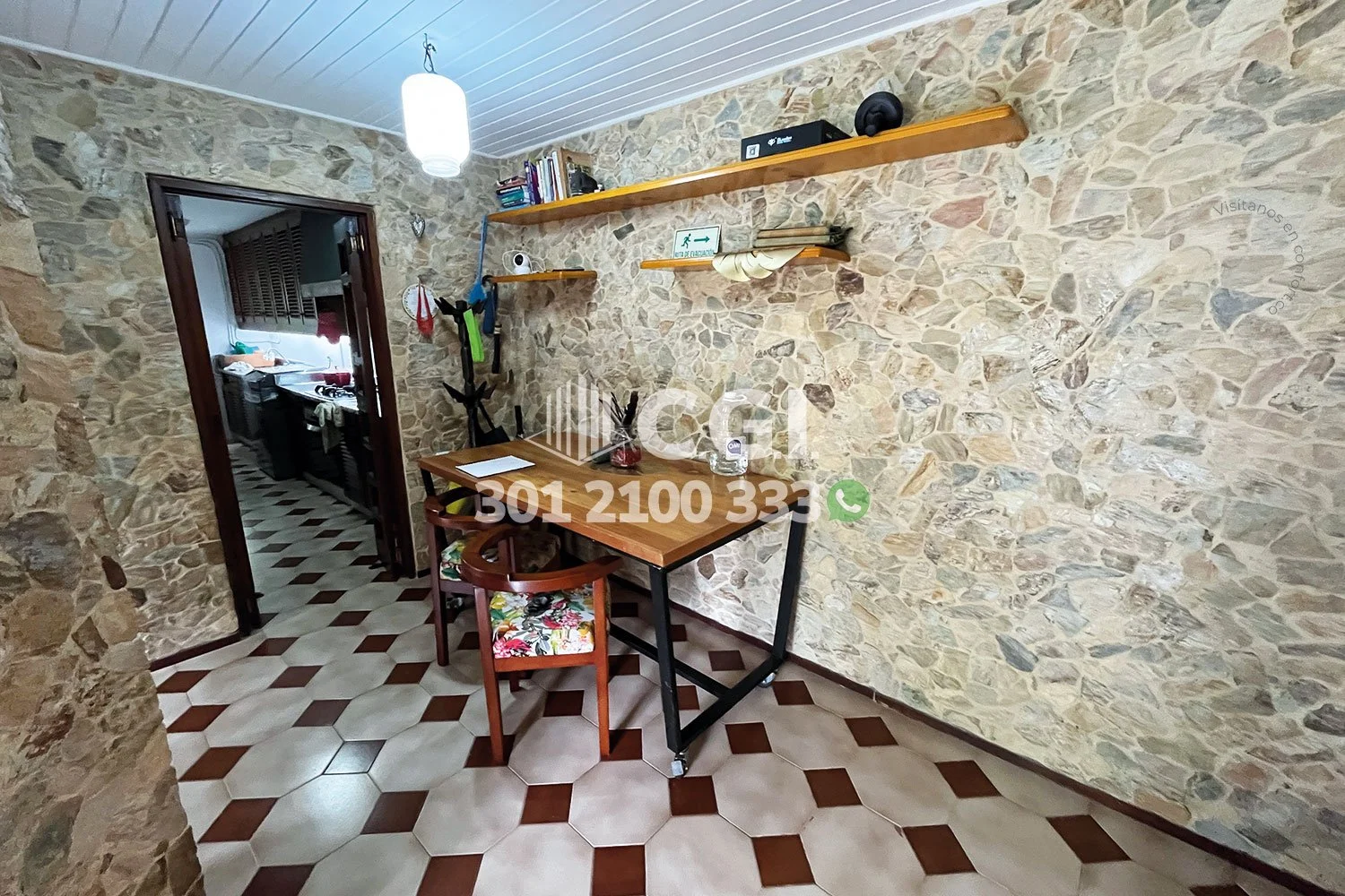 APARTAMENTO AMOBLADO EN CASTROPOL 17105241 COP/USD — foto 4