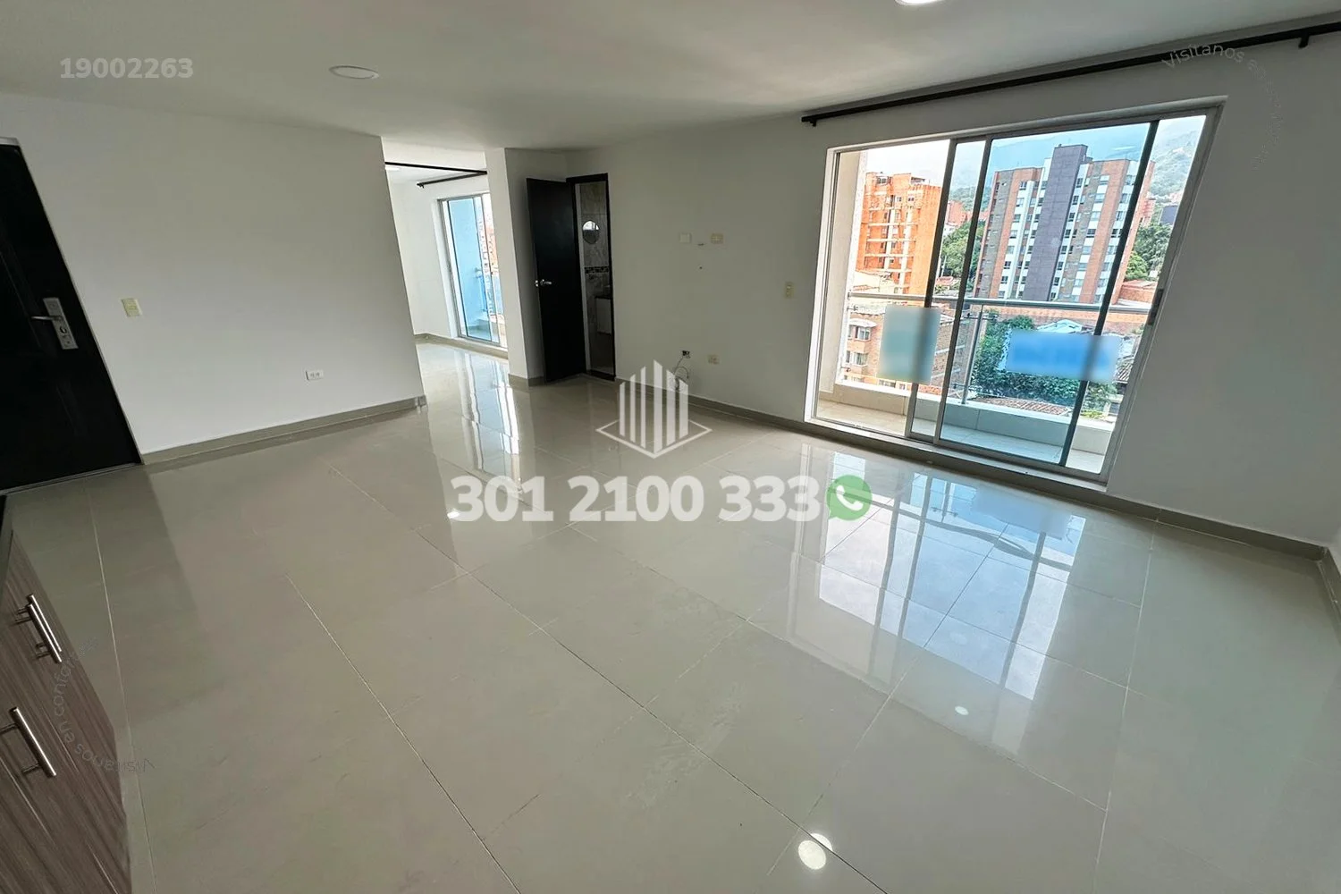 APTO DÚPLEX EN LAURELES - MEDELLÍN 19002263 — foto 4