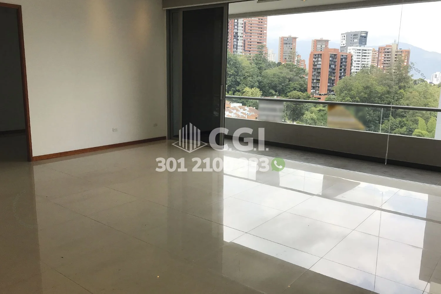 APARTAMENTO EN EL TESORO - EL POBLADO 2108241 COP/USD — foto 4
