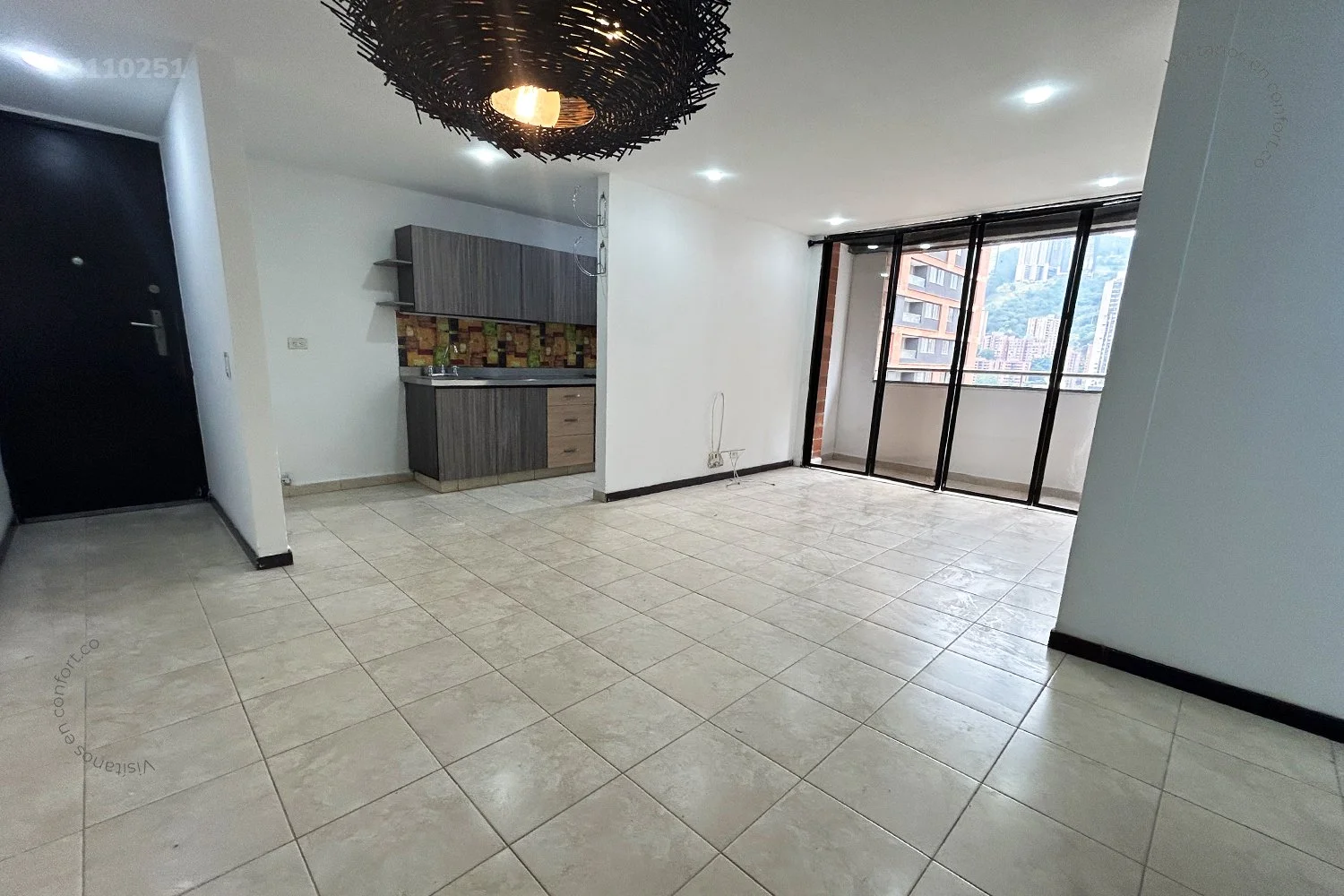APARTAMENTO EN CIUDAD DEL RÍO - POBLADO 2110251 — foto 1