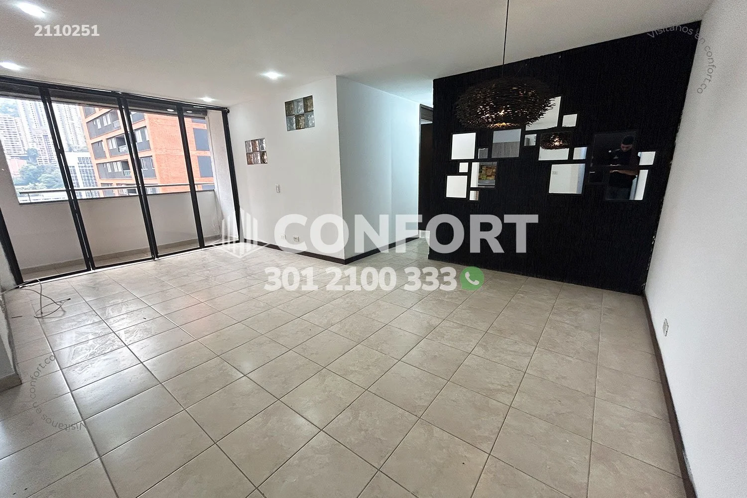 APARTAMENTO EN CIUDAD DEL RÍO - POBLADO 2110251 COP/USD — foto 2
