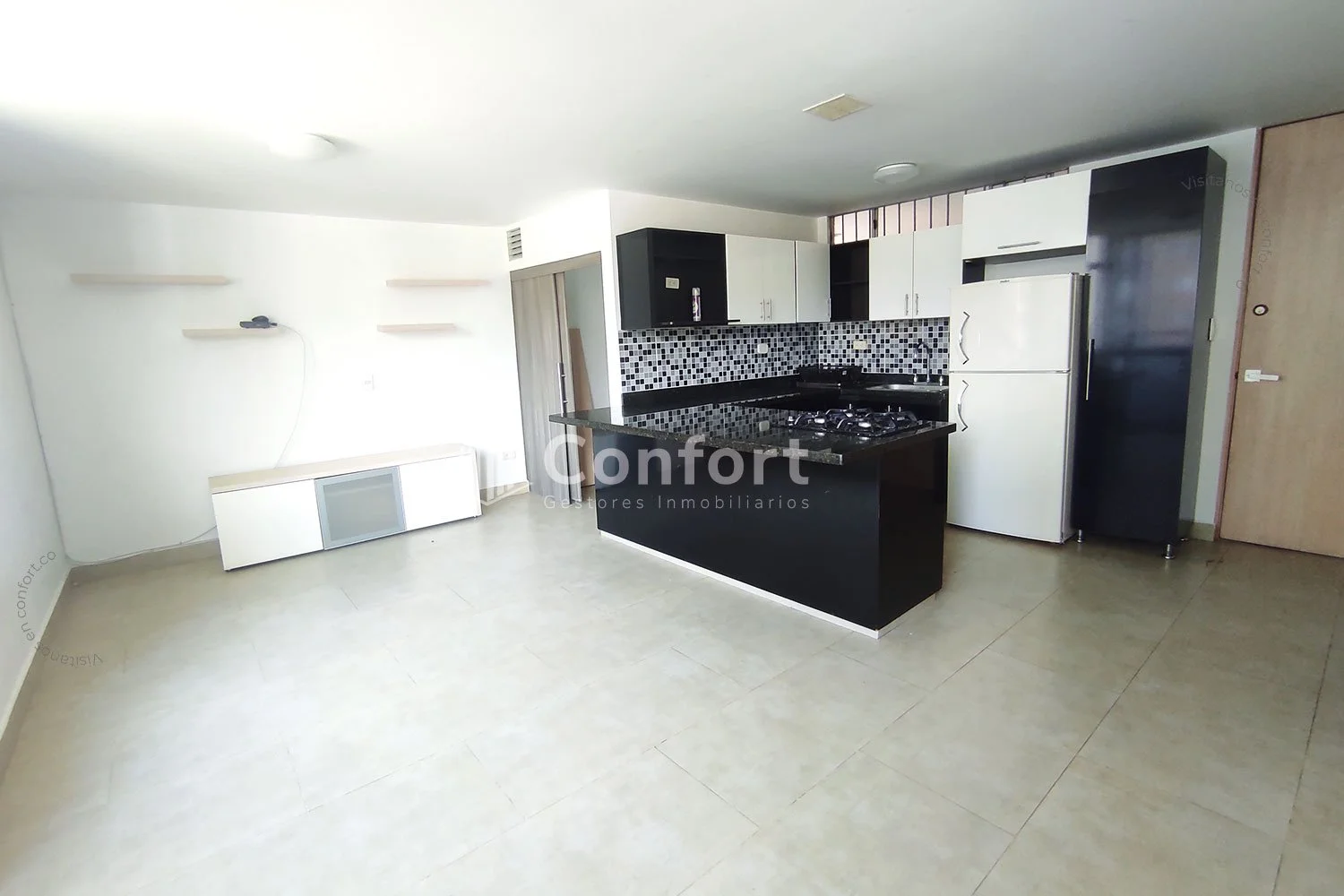 APARTAMENTO EN CALAZANS 2305223 COP/USD — foto 3