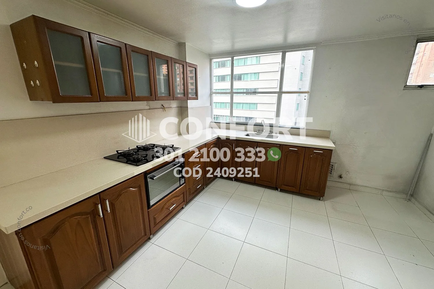APARTAMENTO EN LOS PARRA - POBLADO 2409251 COP/USD — foto 4