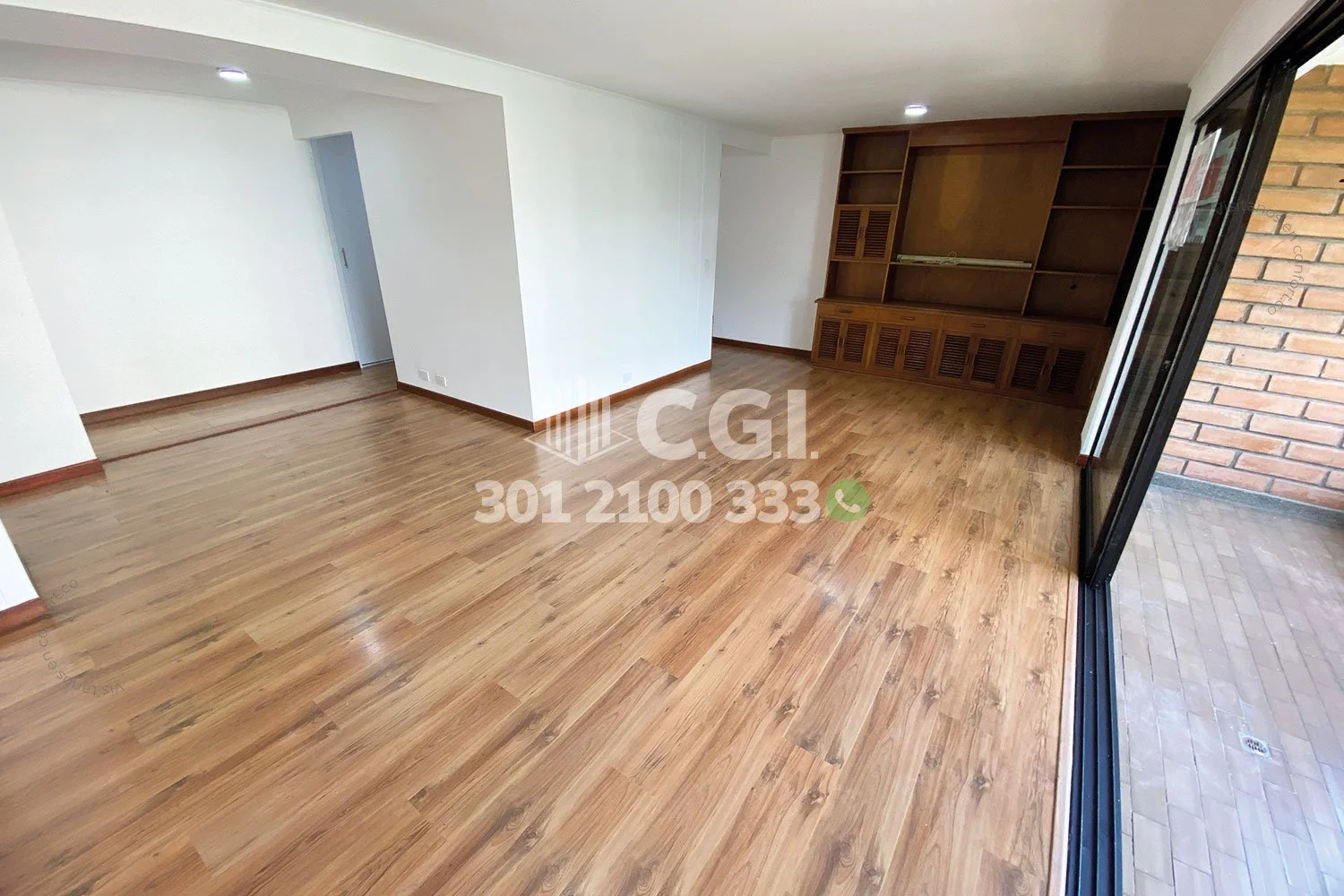 APARTAMENTO EN LOS PARRA - EL POBLADO 2411241 COP/USD — foto 2