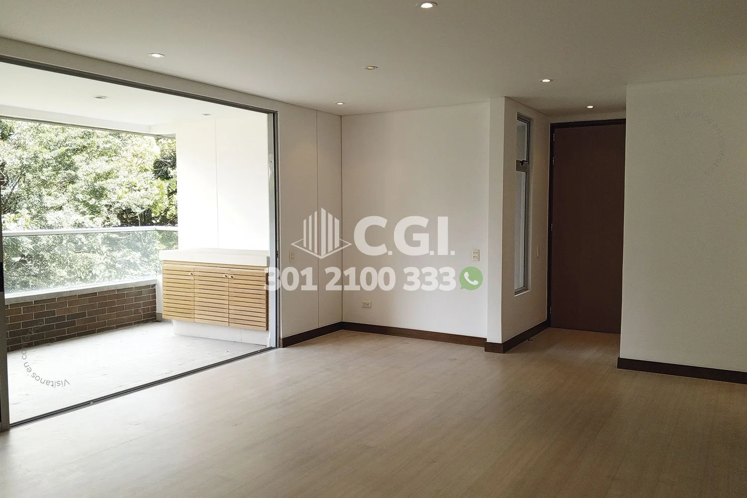 APARTAMENTO EN SAN MICHEL - EL POBLADO 3211241 COP/USD — foto 3