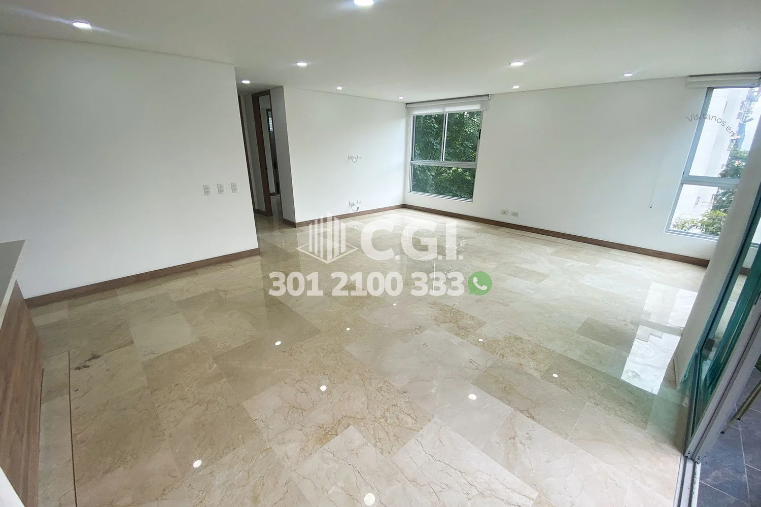 APARTAMENTO EN CASTROPOL - EL POBLADO 3703251 COP/USD — foto 3