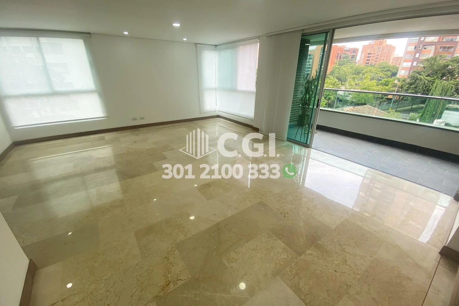 APARTAMENTO EN CASTROPOL - EL POBLADO 3703251 COP/USD — foto 2