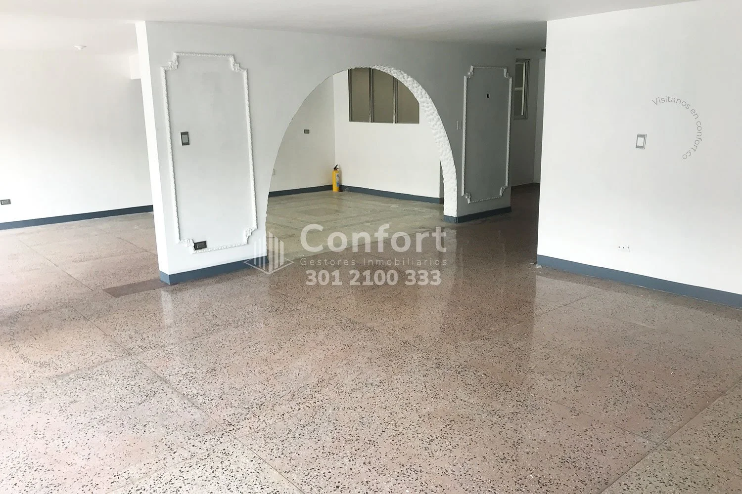 LOCAL EN LAURELES - MEDELLÍN 3704243 COP/USD — foto 3