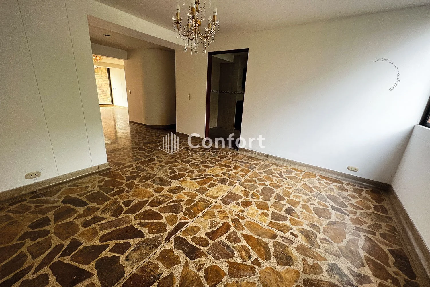 APARTAMENTO EN LOS BALSOS - EL POBLADO 380623 COP/USD — foto 3