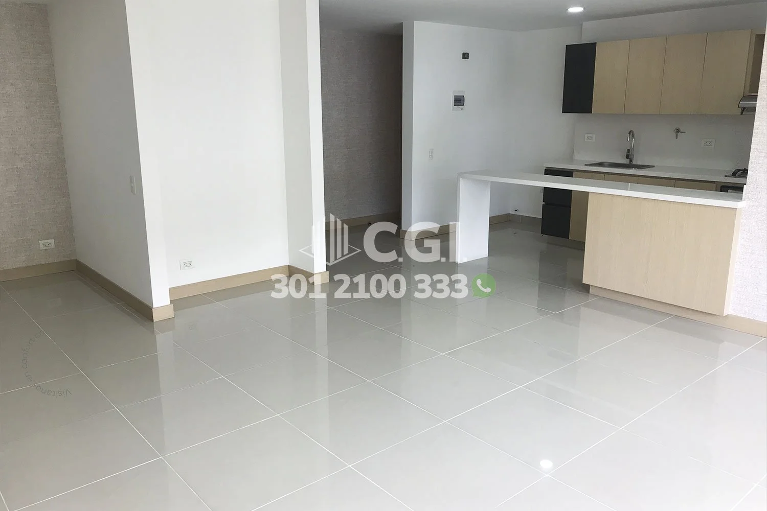APARTAMENTO EN CASTROPOL - EL POBLADO 3908241 COP/USD — foto 3