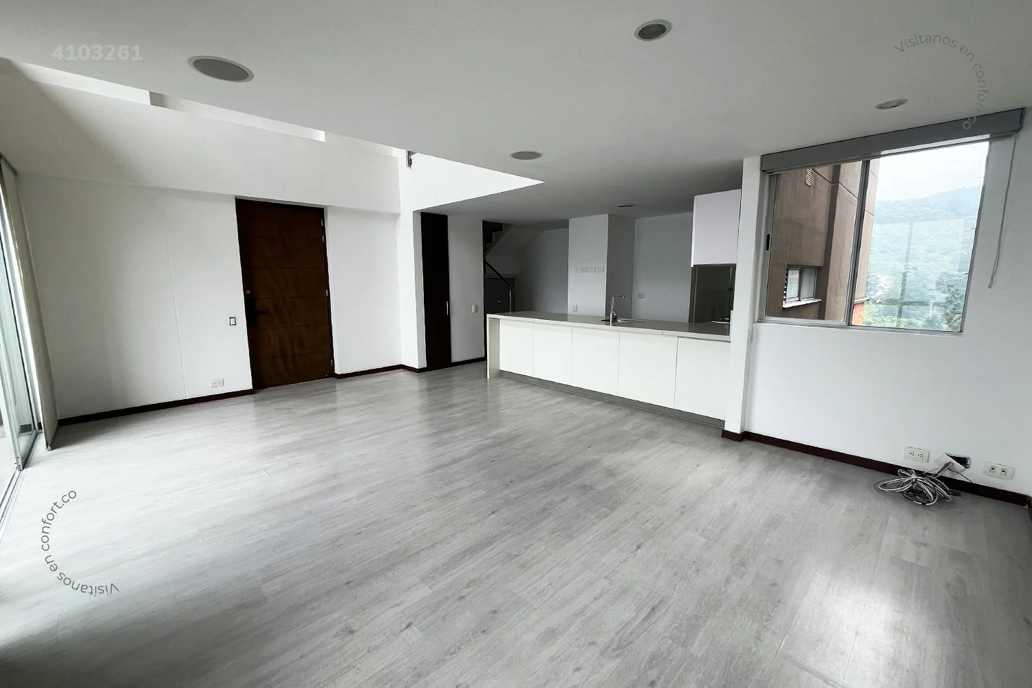 APTO TRÍPLEX EN LAS PALMAS - EL POBLADO 4103261 — foto 1