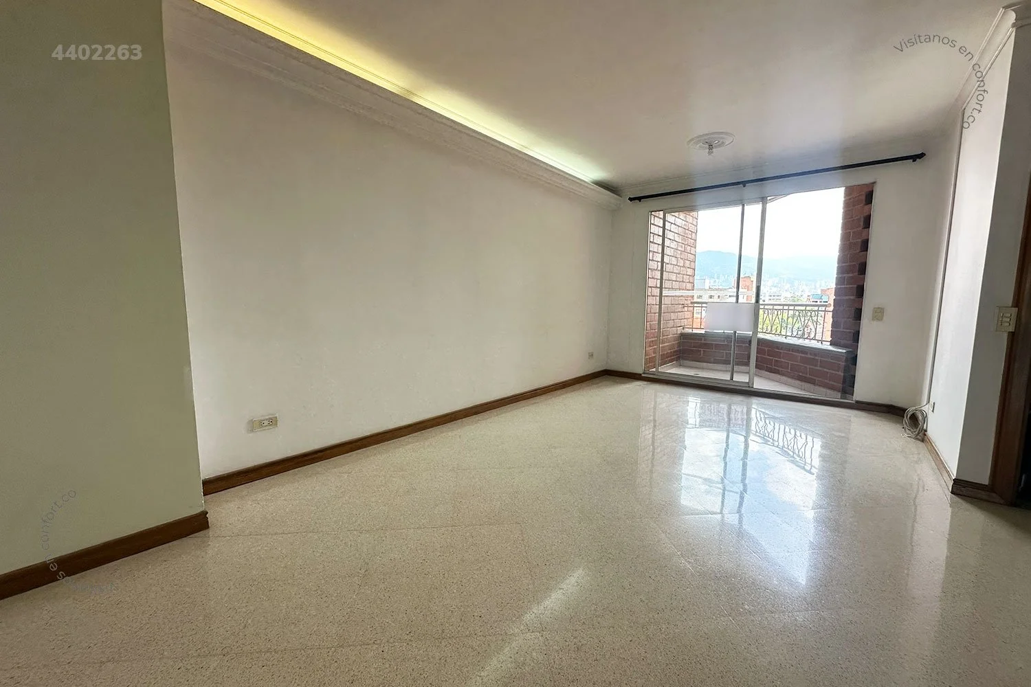 APTO EN LAURELES 4402263 COP/USD — foto 3