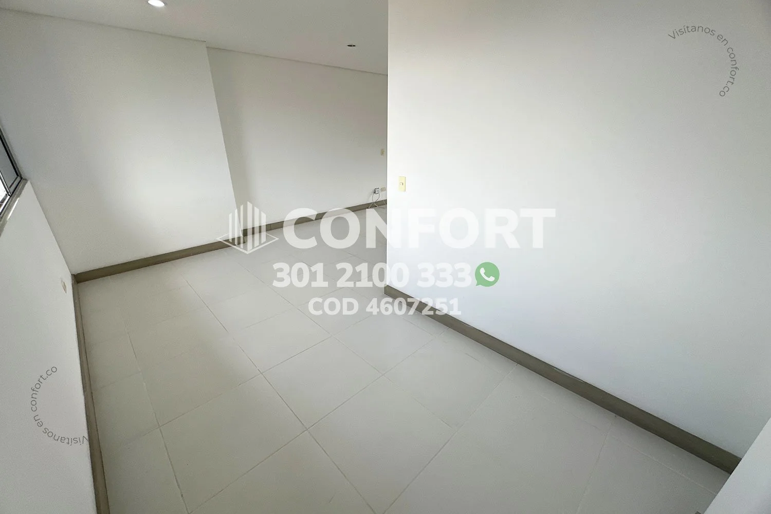 APARTAMENTO EN CASTROPOL - POBLADO 4607251 COP/USD — foto 4