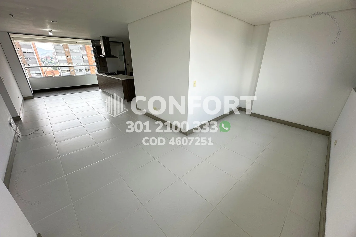APARTAMENTO EN CASTROPOL - POBLADO 4607251 COP/USD — foto 3