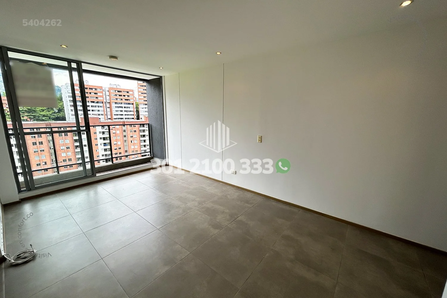 APTO EN LA LOMA DEL ESMERALDAL - ENVIGADO 5404262 — foto 2