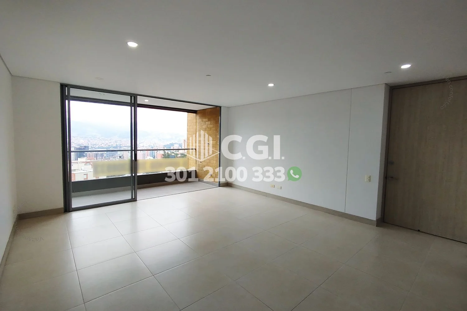 APARTAMENTO EN CASTROPOL - EL POBLADO 6002251 COP/USD — foto 3