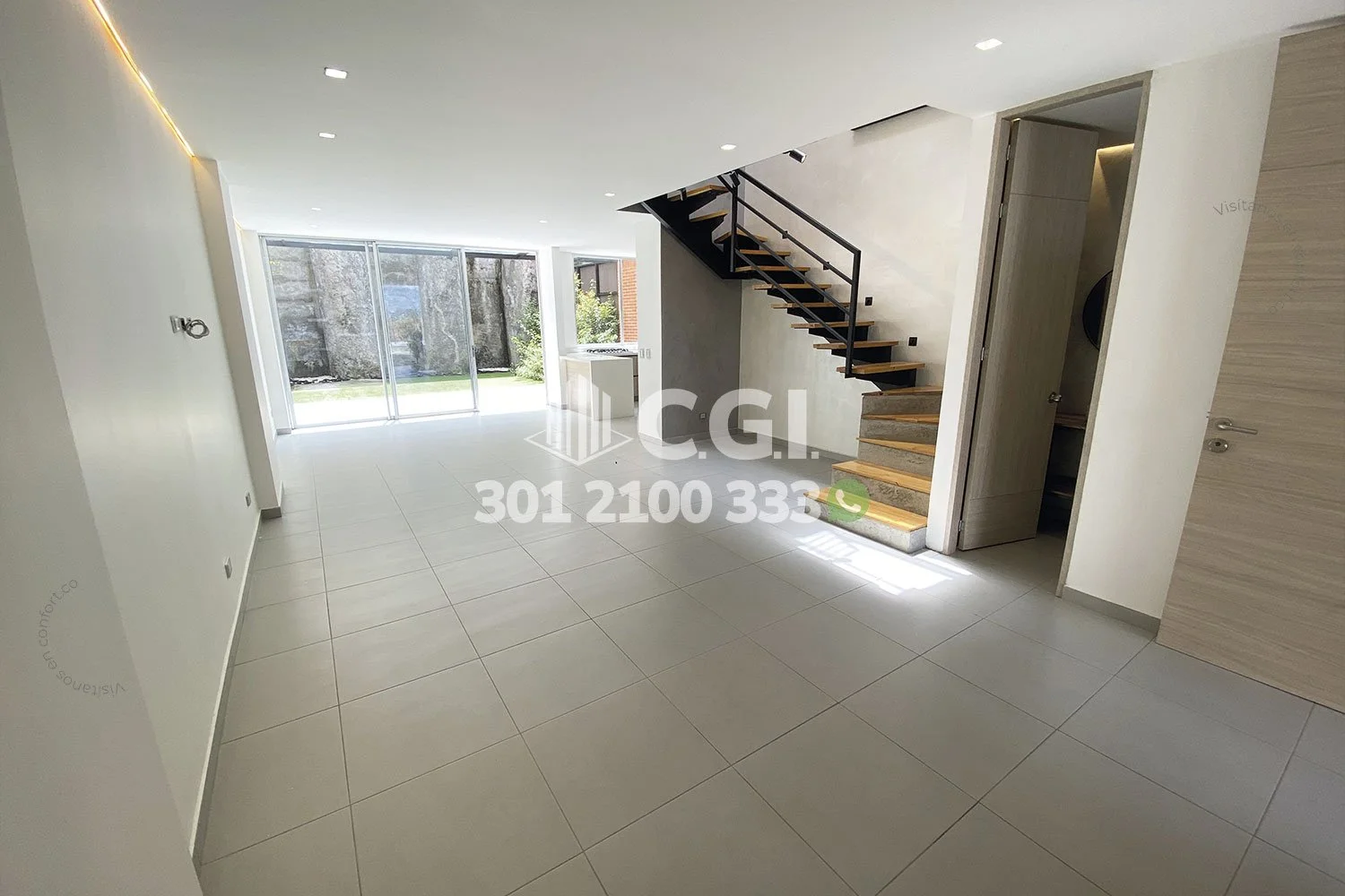 CASA EN LA LOMA DEL ESMERALDAL - ENVIGADO 7110242 COP/USD — foto 3