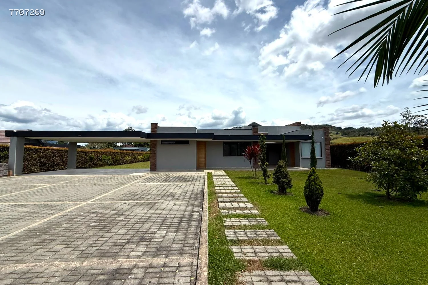 CASA EN LA CEJA - ANTIOQUIA 7707269 — foto 1