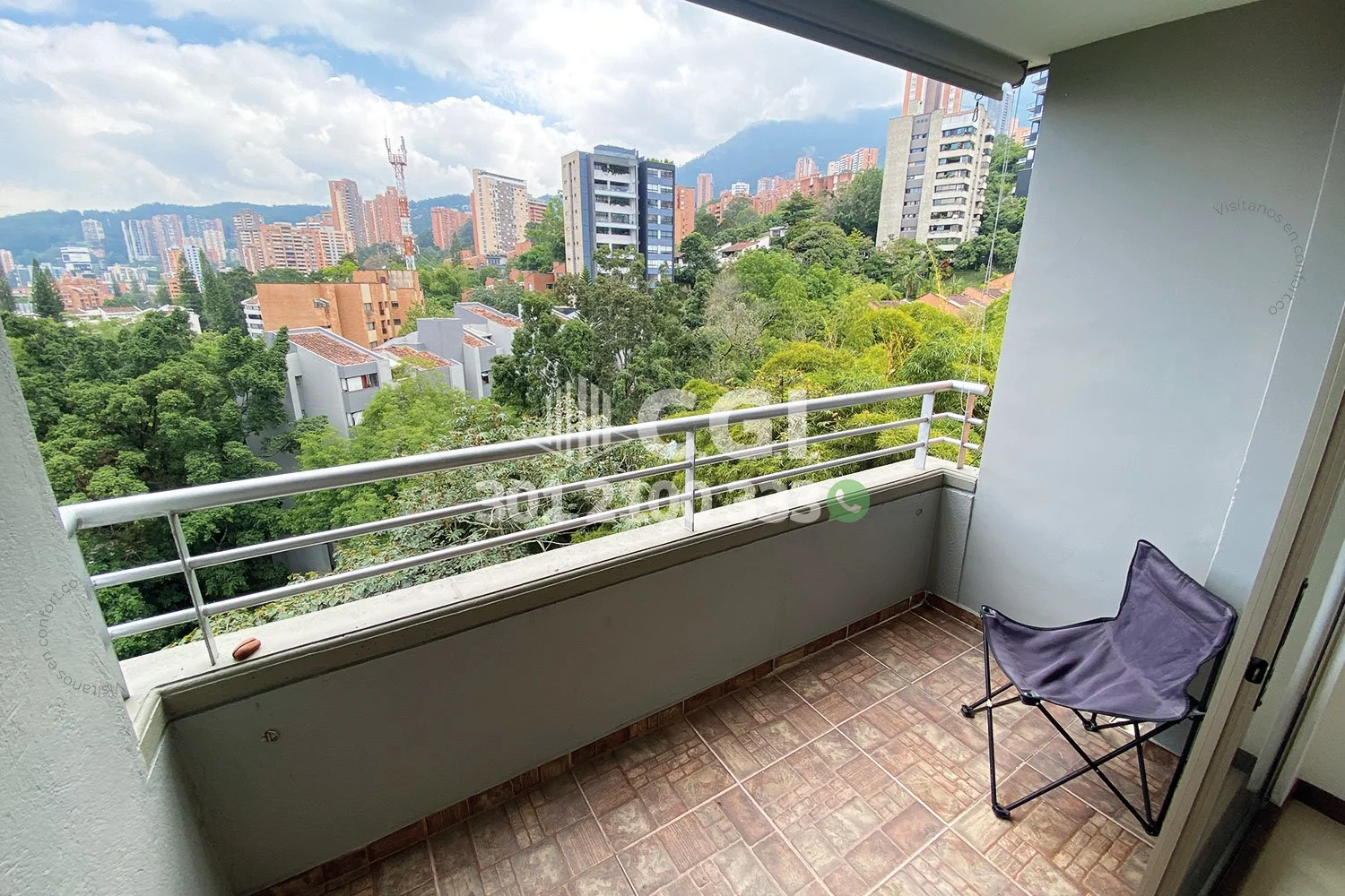 APARTAMENTO EN EL TESORO - EL POBLADO 8002251 COP/USD — foto 4