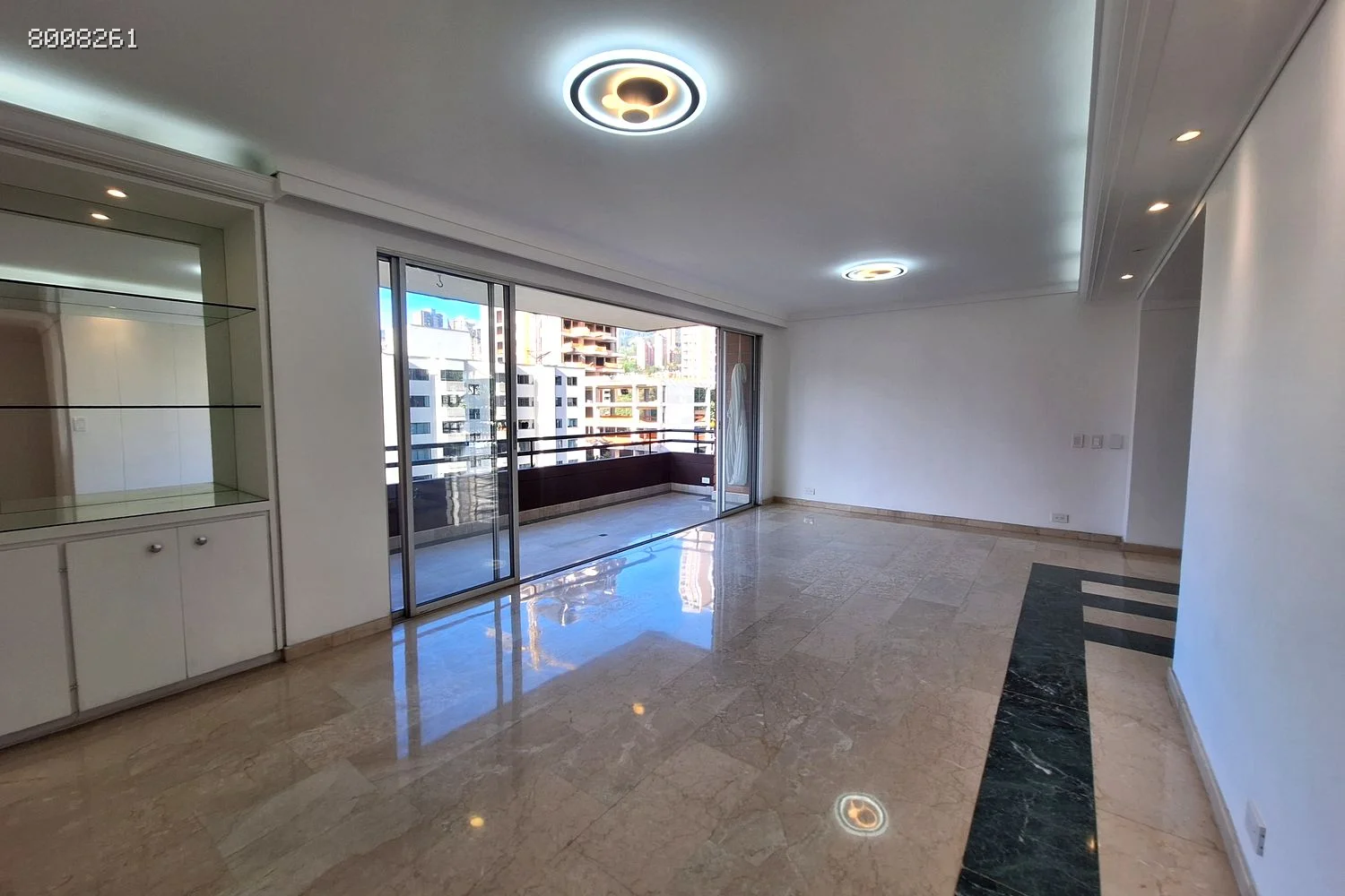 APTO EN LOS PARRA - EL POBLADO 8008261 — foto 2