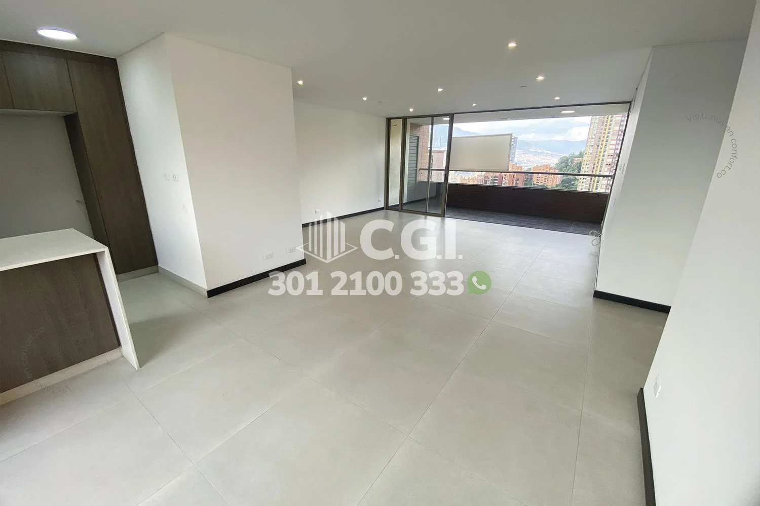 APARTAMENTO EN CASTROPOL - POBLADO 8112241 COP/USD — foto 4