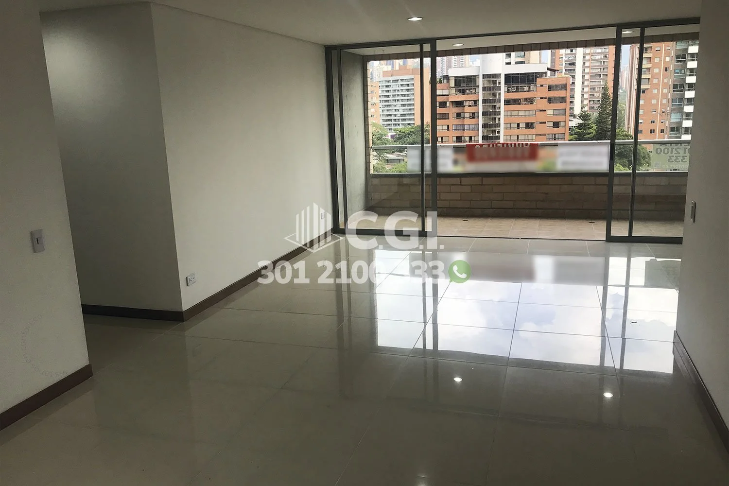 APARTAMENTO EN CASTROPOL - EL POBLADO 8807241 COP/USD — foto 2