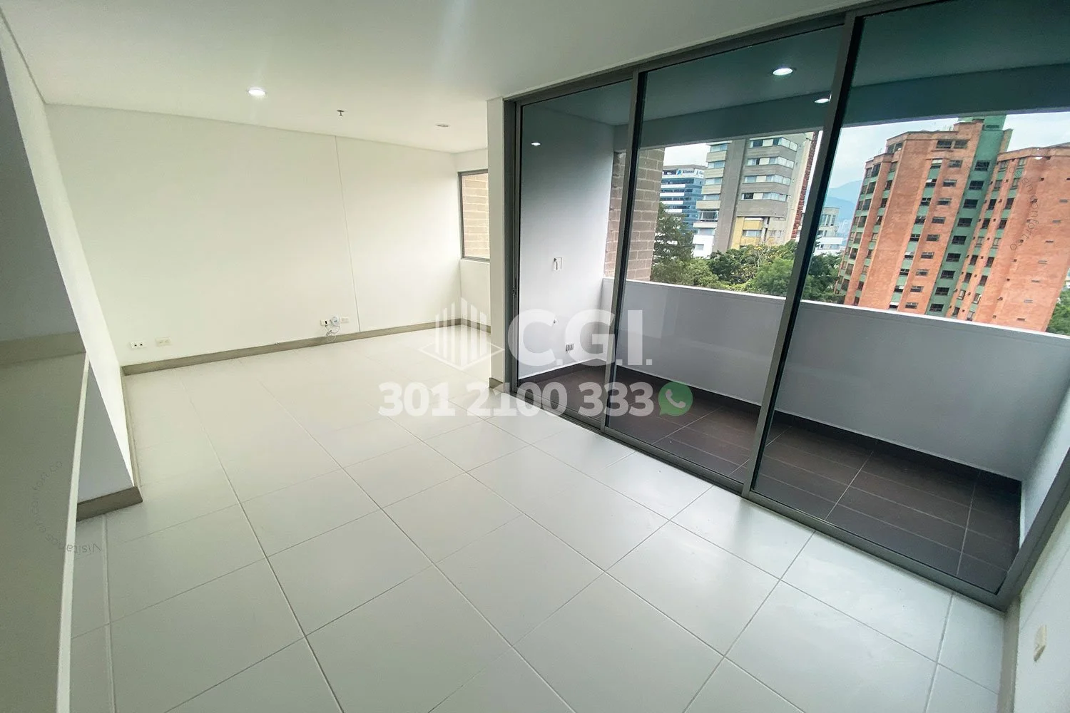 APARTAMENTO EN CASTROPOL - EL POBLADO 8912241 COP/USD — foto 2