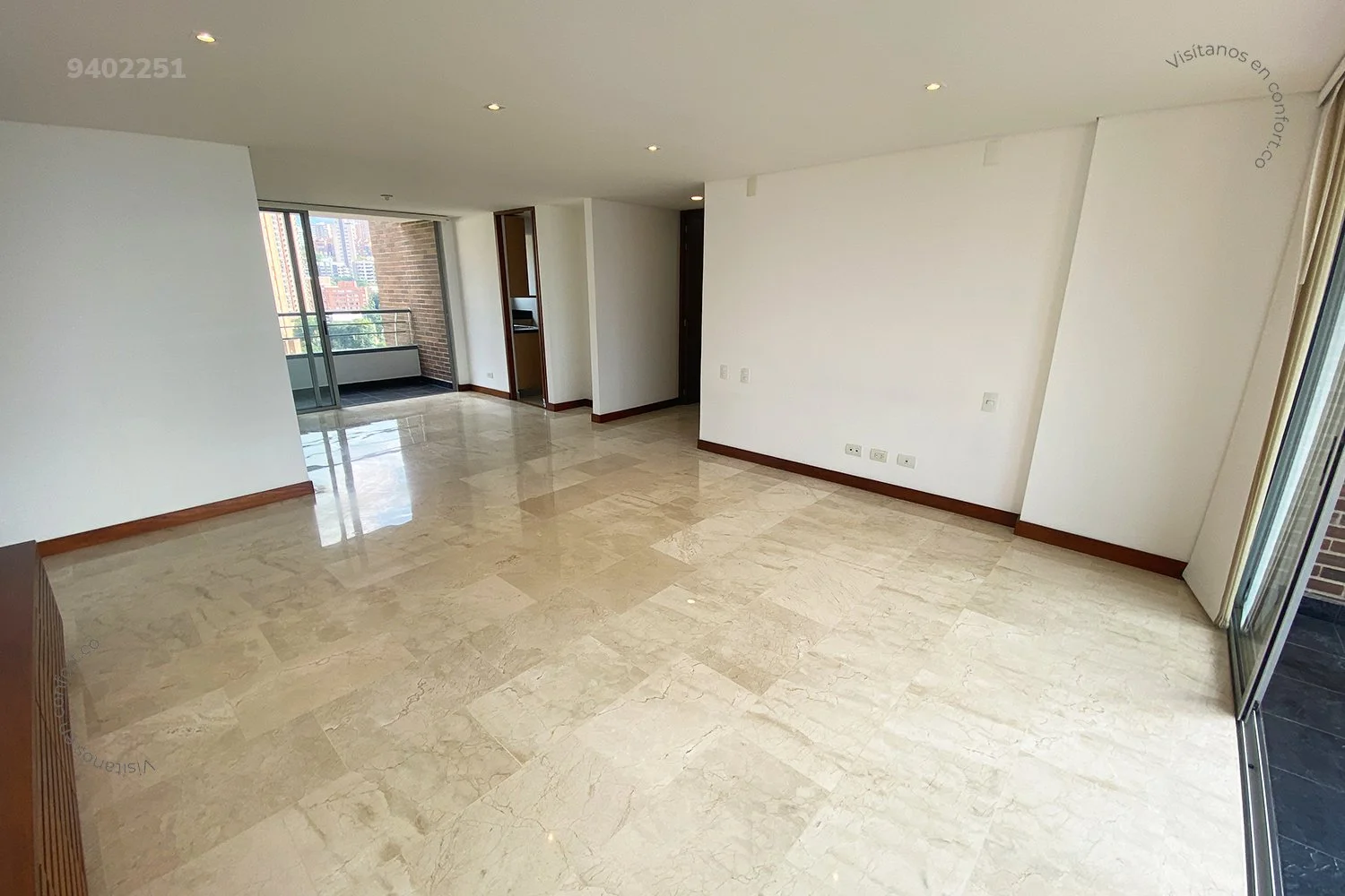 APARTAMENTO EN LOS GONZÁLEZ - EL POBLADO 9402251 COP/USD — foto 1