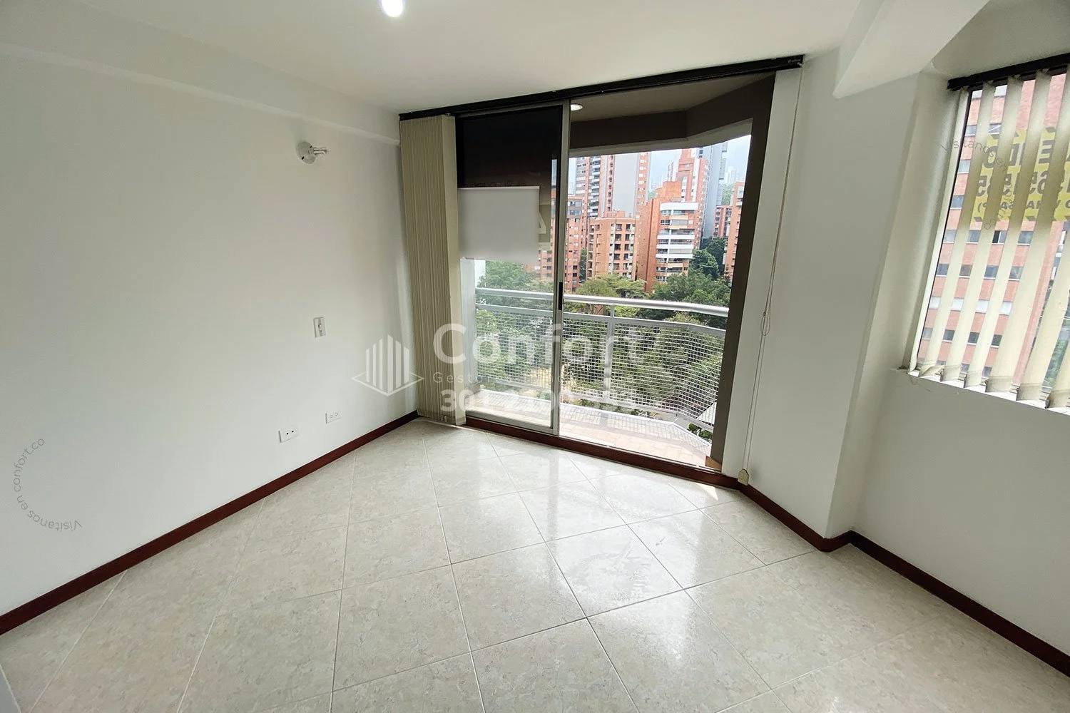 APARTAMENTO DÚPLEX EN EL POBLADO 980324 — foto 3