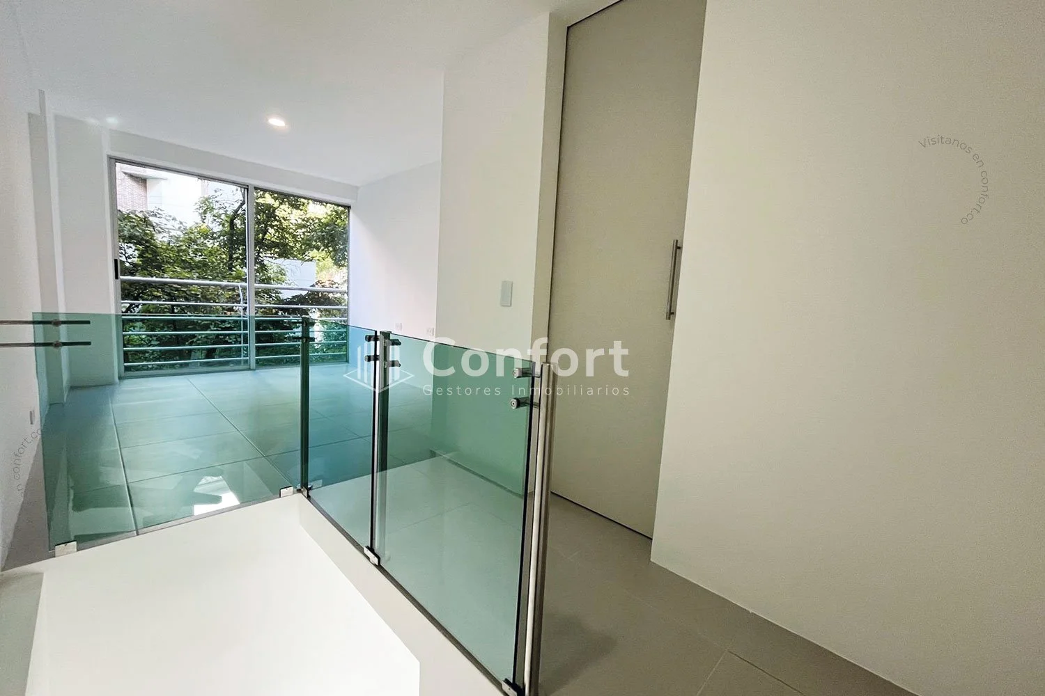 APARTAESTUDIO DÚPLEX EN EL POBLADO 990124 — foto 3